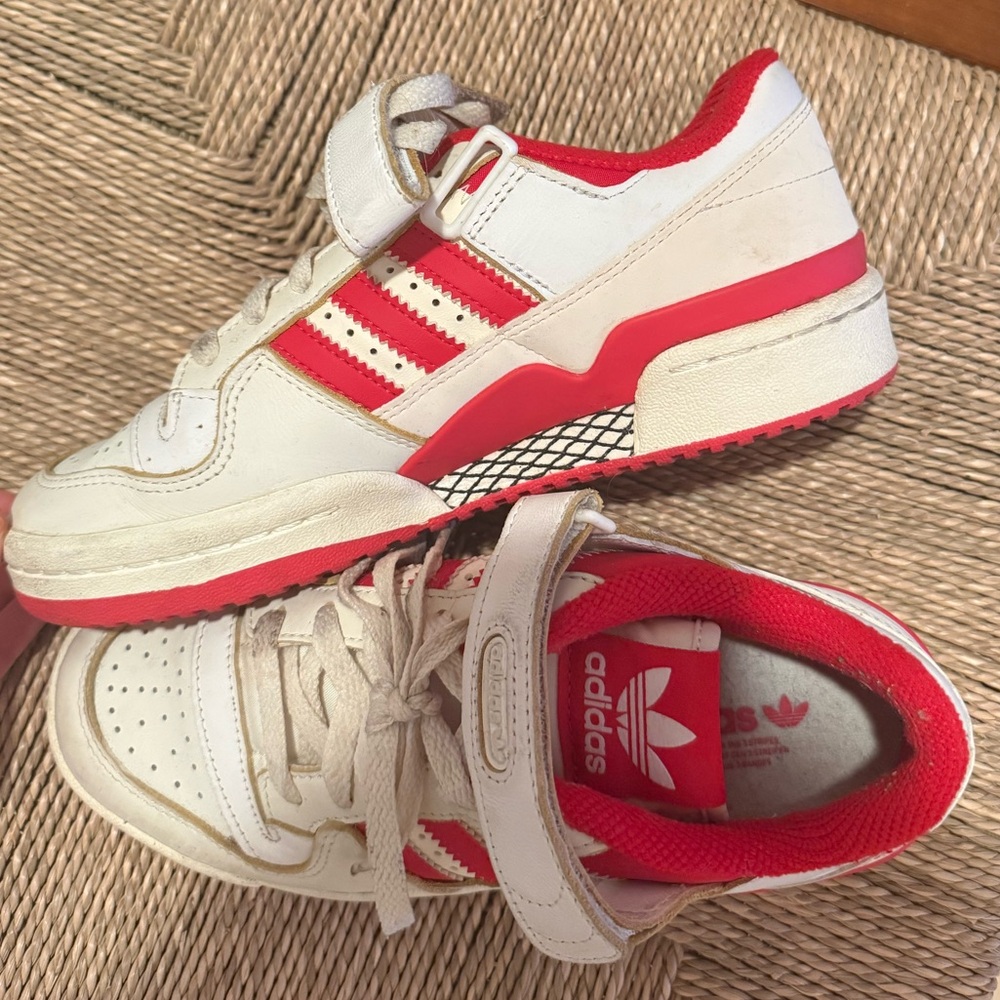 Adidas Cream and Red Sneakers Forum 84 Low Pro